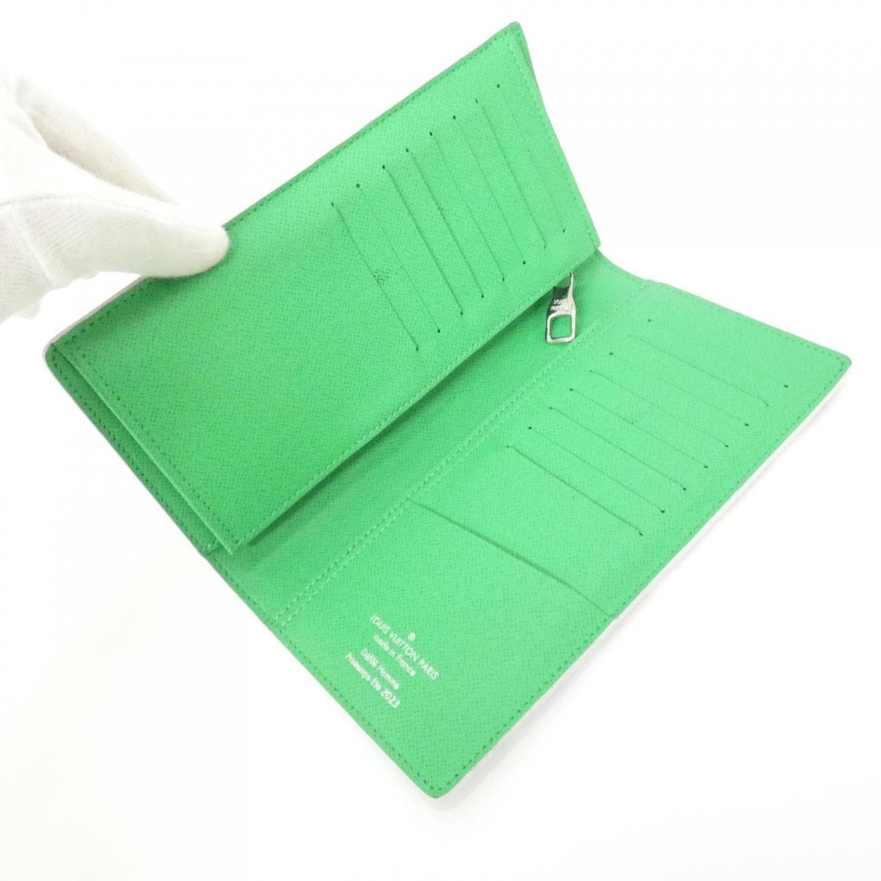 ルイヴィトン モノグラム コミック ポルトフォイユ ブラザ M82011 財布