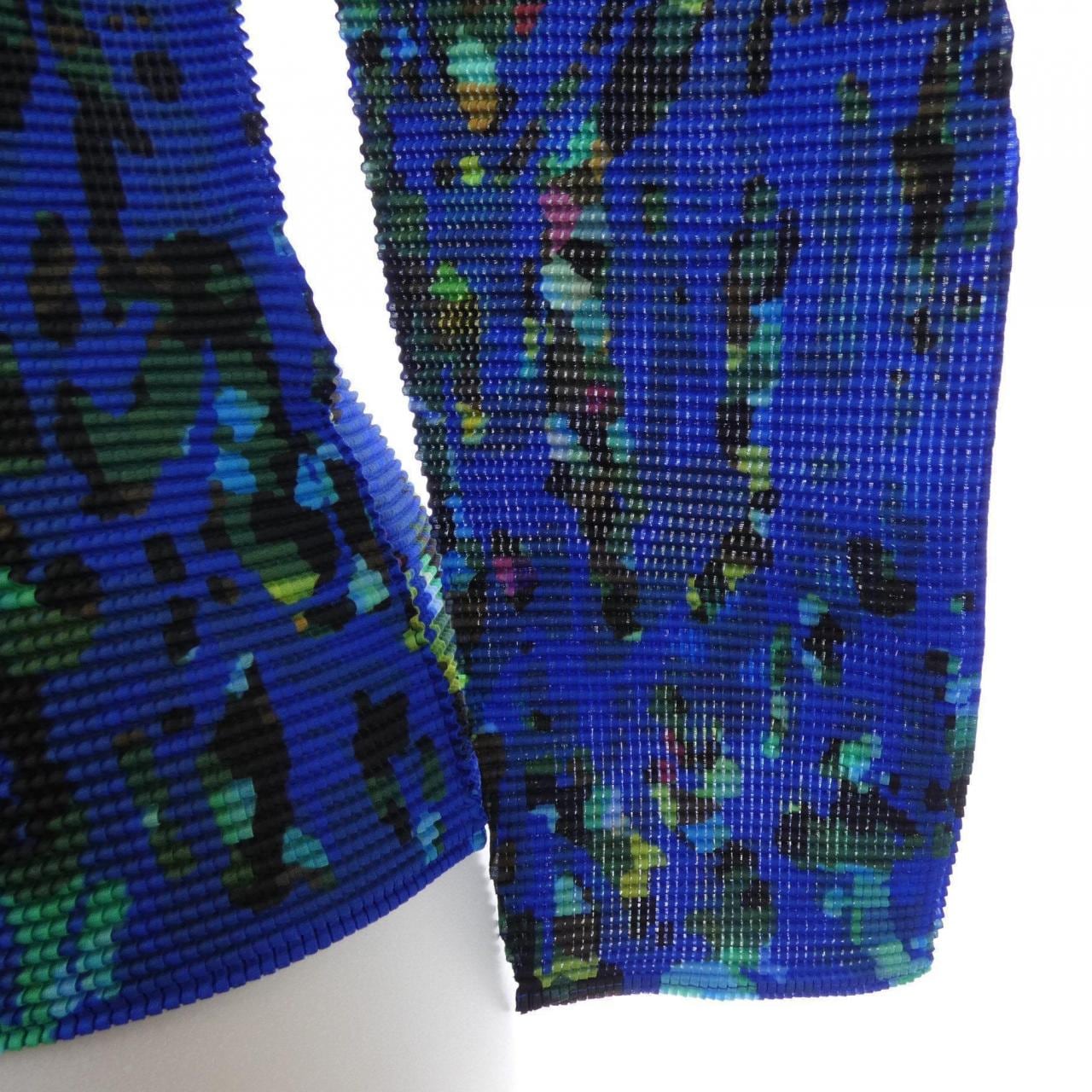 ミーイッセイミヤケ me ISSEY MIYAKE MI73FJ541 トップス