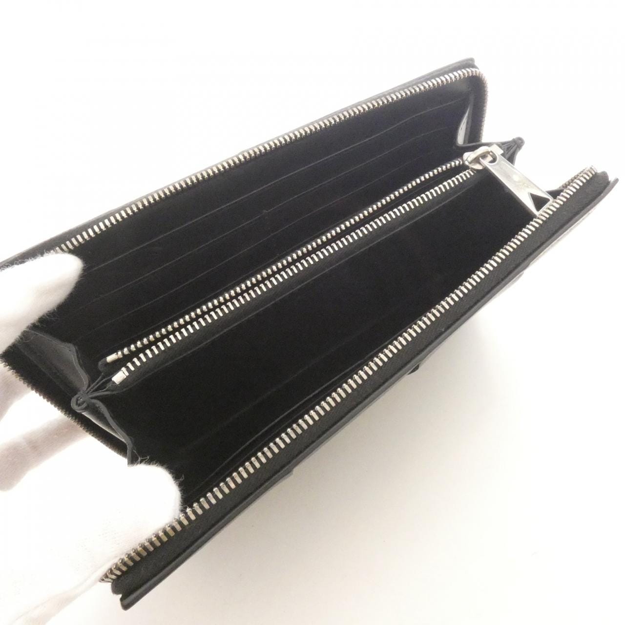 ボッテガヴェネタ 649607 V47V1 財布