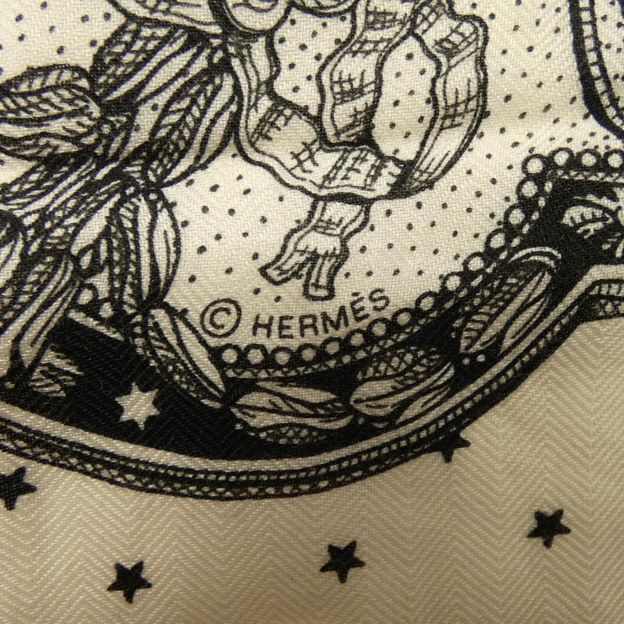 エルメス HERMES GRAND APPARAT BANDANA H244394S カレジェアン140 ショール