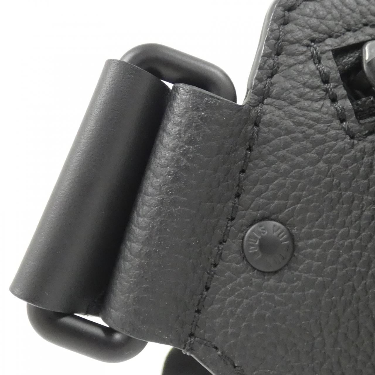 LOUIS VUITTON LV Aerogram Takeoff Sling M57081 单肩包