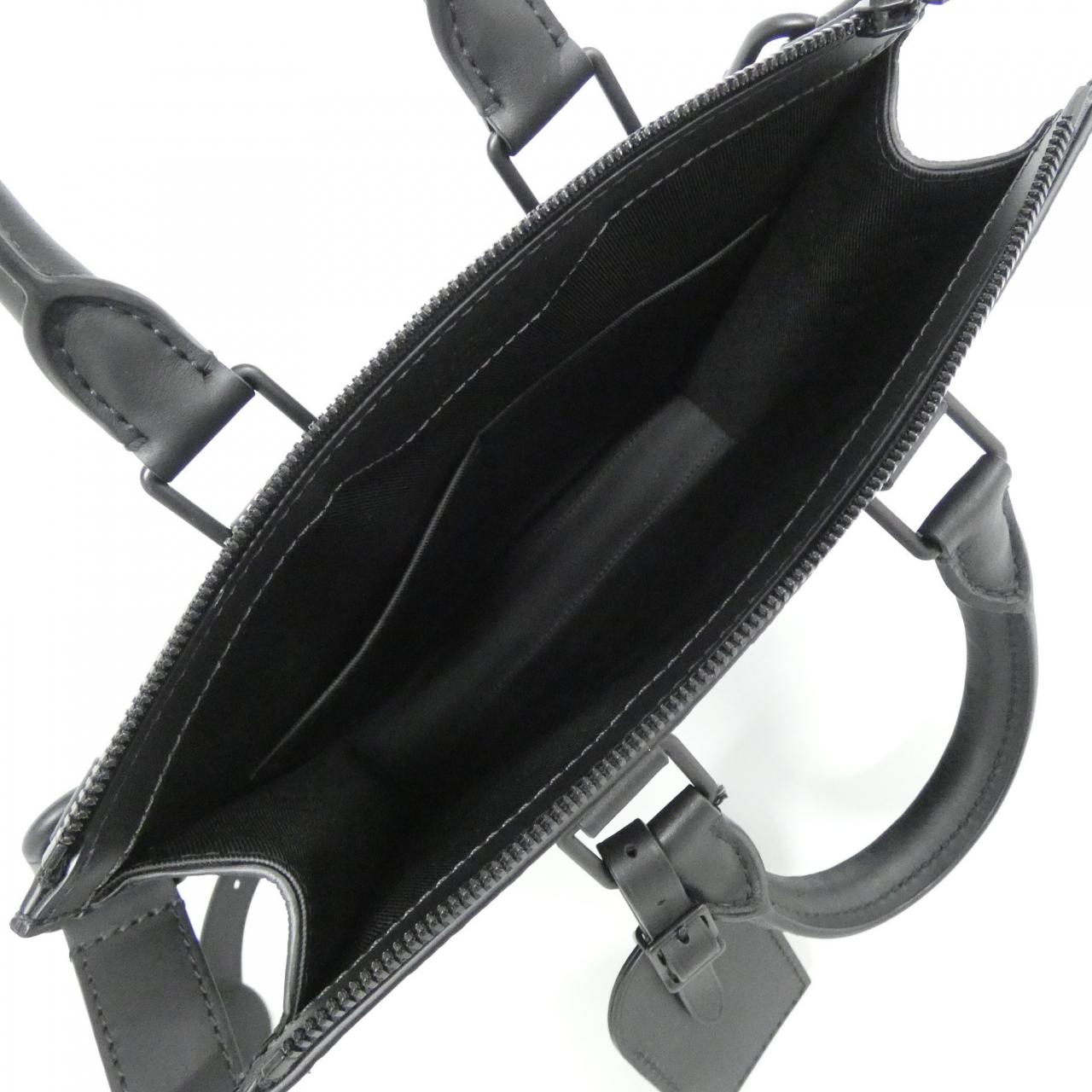 ルイヴィトン トリヨン モノグラム サック プラ クロス M21884 バッグ