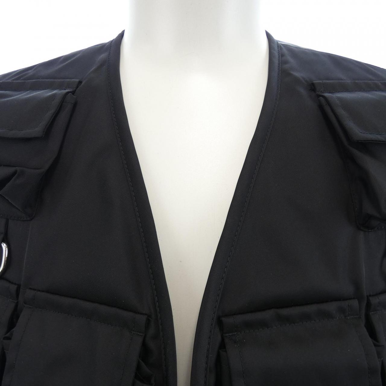 プラダ PRADA トライアングルロゴ SGC499 SOOO 1WQ8 ベスト