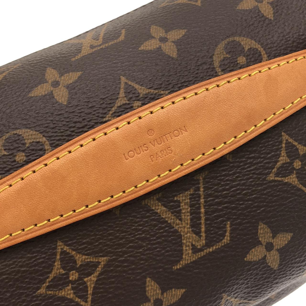 ルイヴィトン モノグラム バムバッグ M43644 ショルダーバッグ