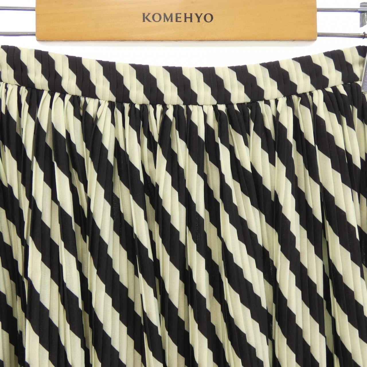 ドリスヴァンノッテン DRIES VAN NOTEN スカート