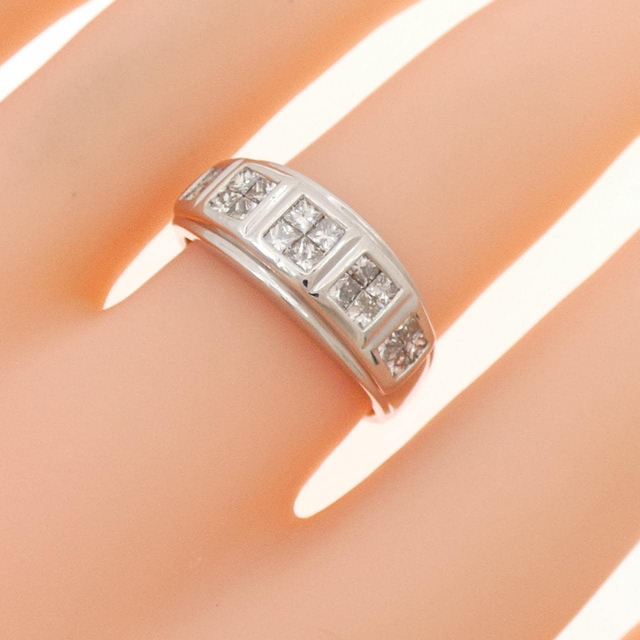 PT900 ダイヤモンド リング 1.00CT