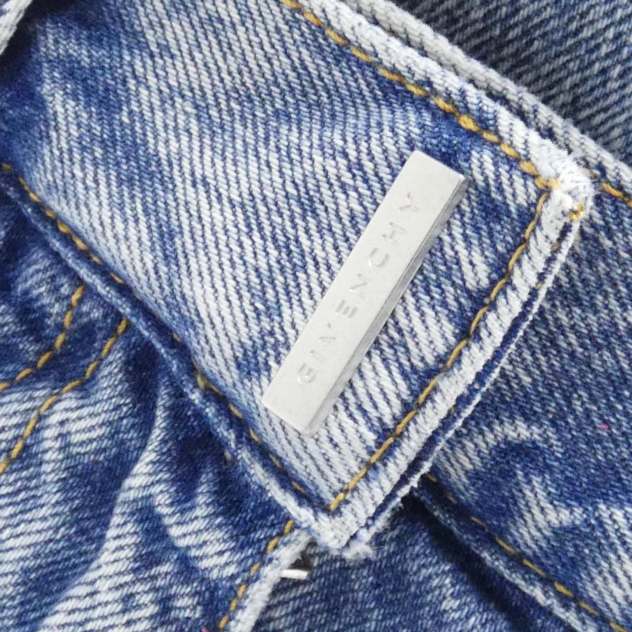 ジバンシー ヴォワイユー ボーイフレンド バッグ BB50XQB1YZ ショルダーバッグ