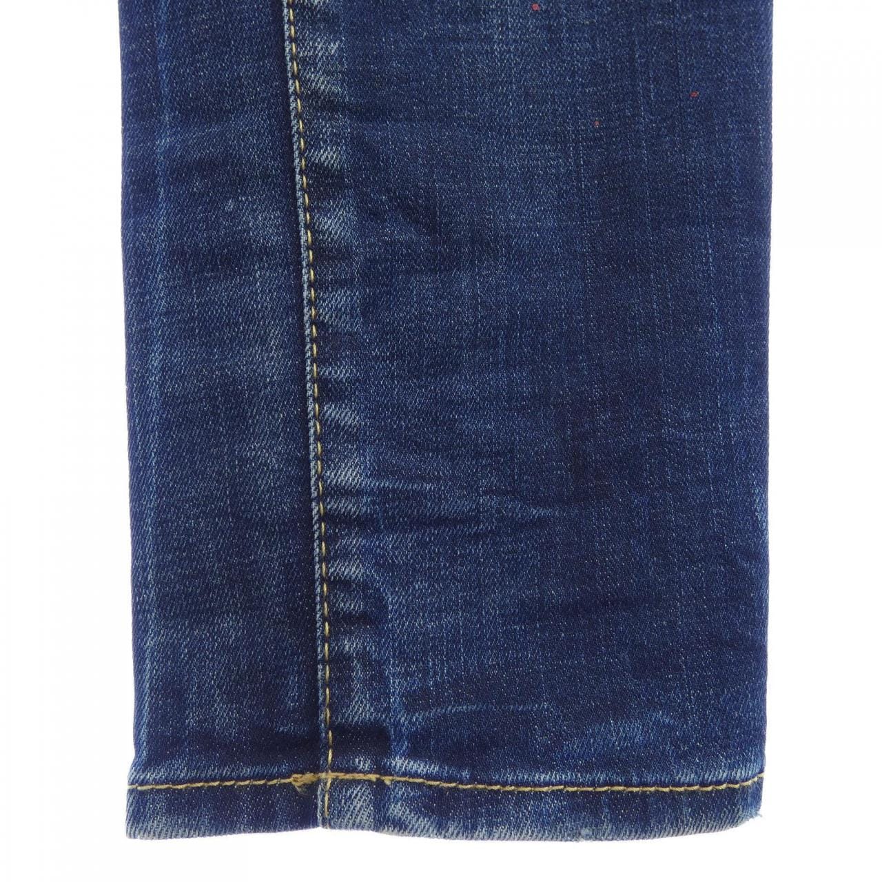 ディースクエアード DSQUARED2 S74LB0835 ジーンズ