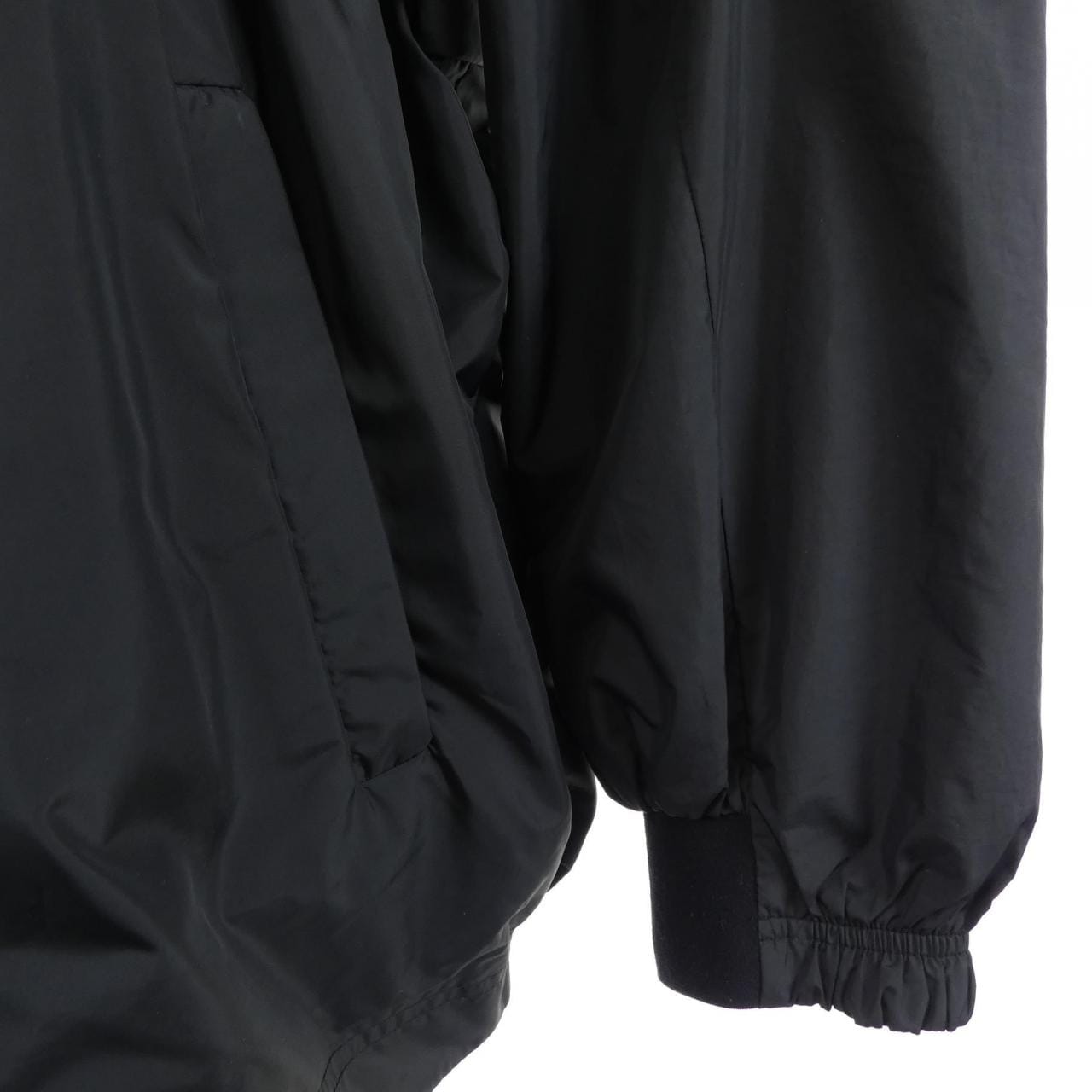 モンクレール MONCLER VALENCAY ブルゾン