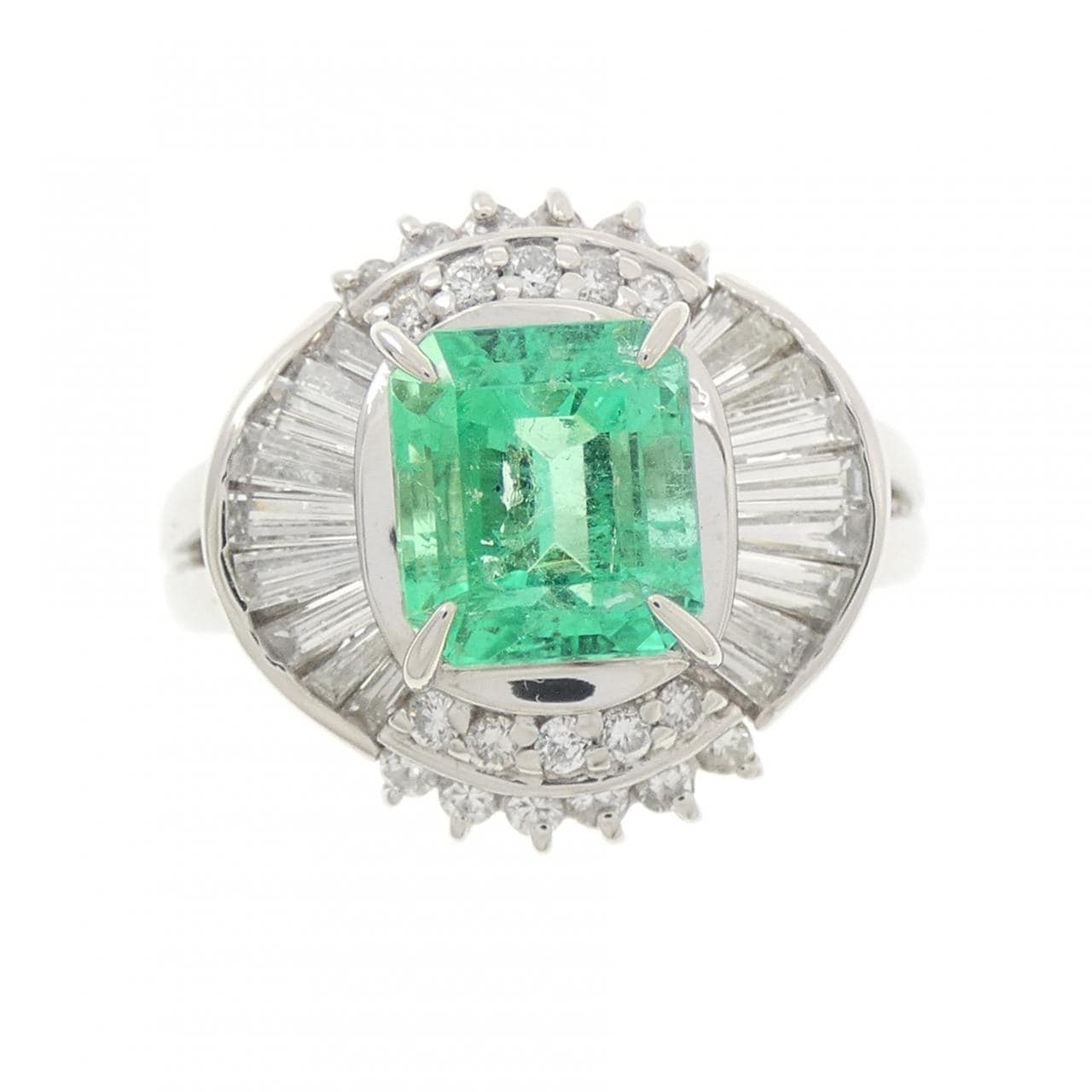 PT850 エメラルド リング 1.65CT