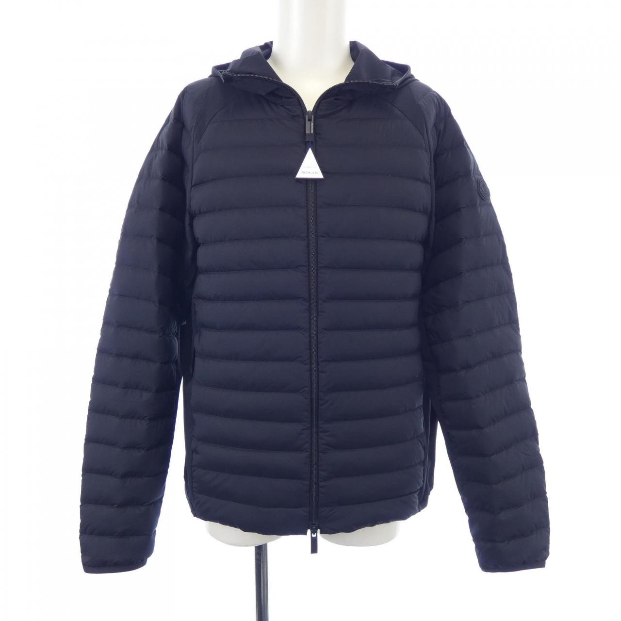 モンクレール MONCLER ダウンジャケット