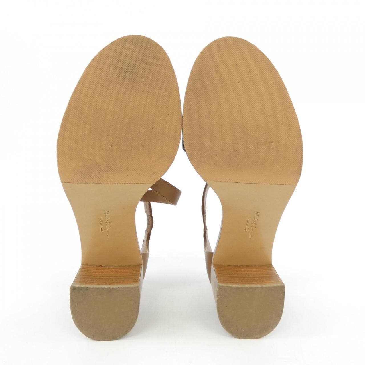 サルヴァトーレフェラガモ SALVATORE FERRAGAMO サンダル