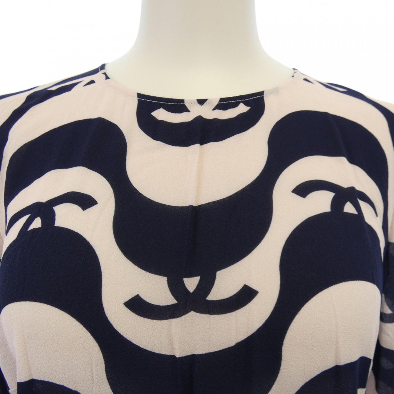 CHANEL P70216V61726 连衣裙