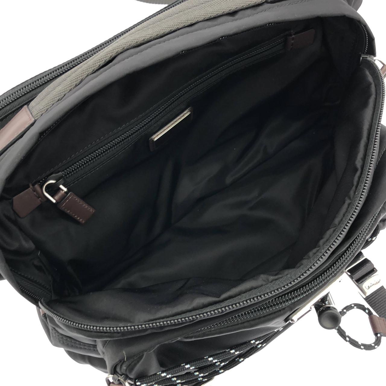 プラダ 2VH201 ショルダーバッグ