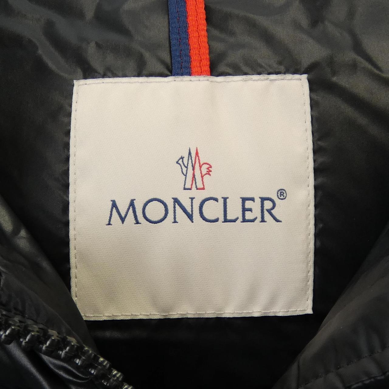 モンクレール MONCLER ダウンジャケット