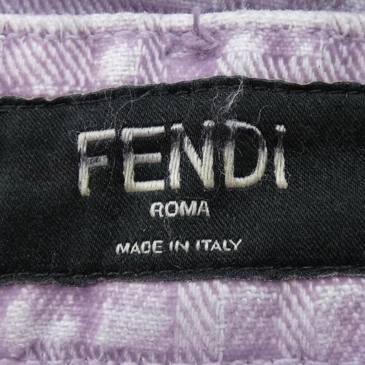 フェンディ FENDI FFモチーフ FLP302 APSW ジーンズ
