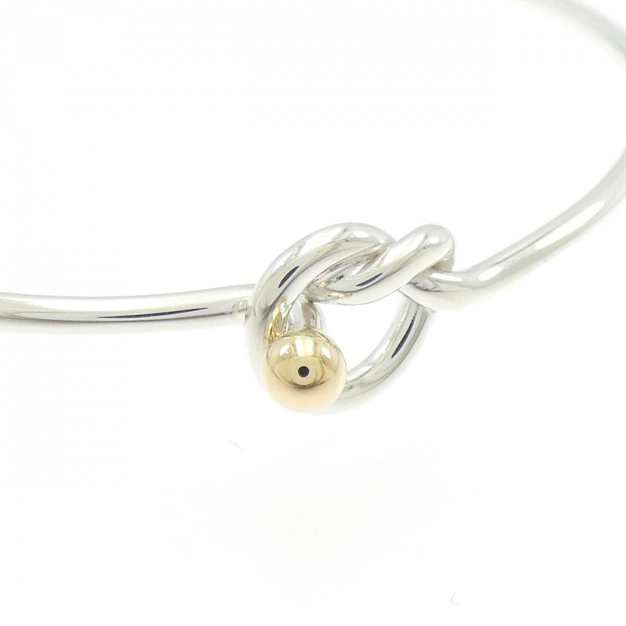 ティファニー フラットワイヤー フック&アイ ハート バングル