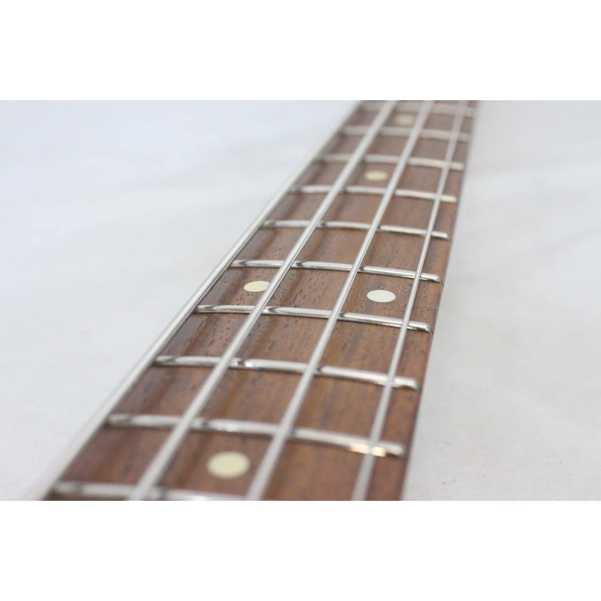 FENDER DELUXE ZONE BASS