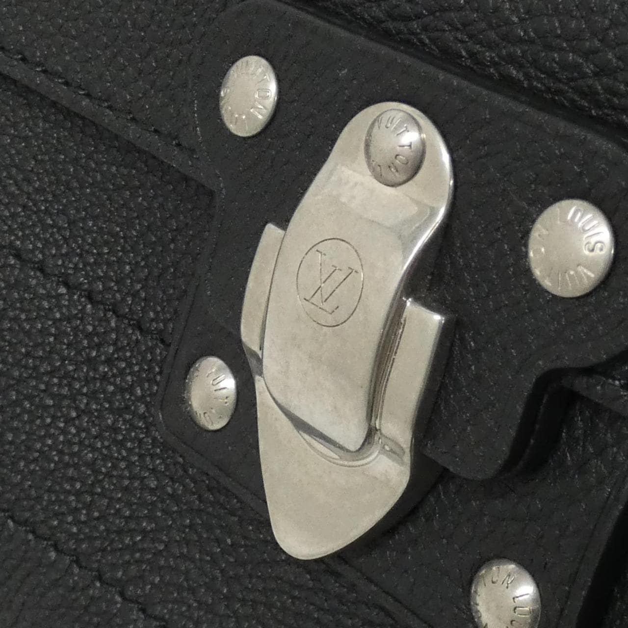 ルイヴィトン LVコロラド カーフ ソウル トランクEW M11615 ショルダーバッグ