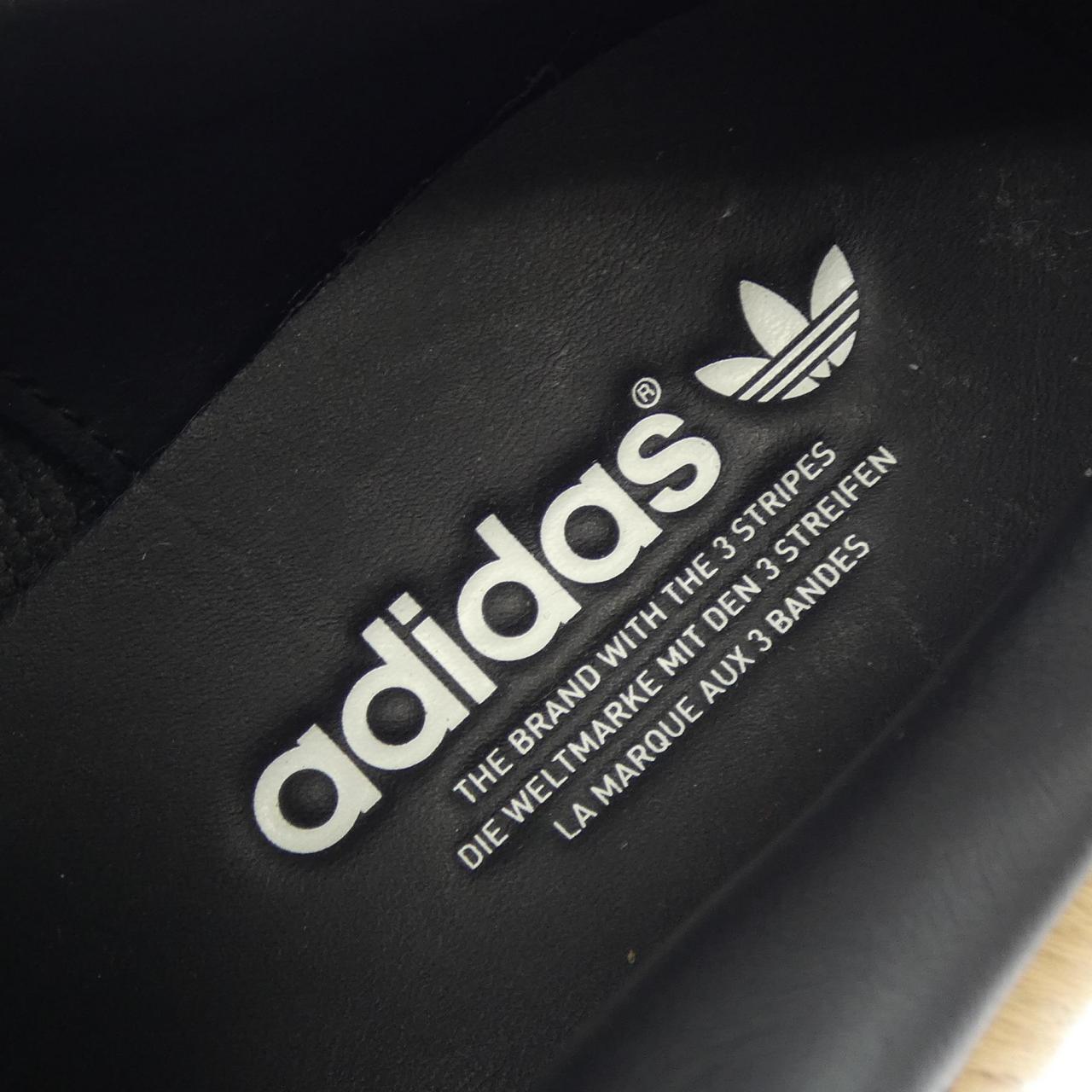 アディダス ADIDAS S75116 スニーカー