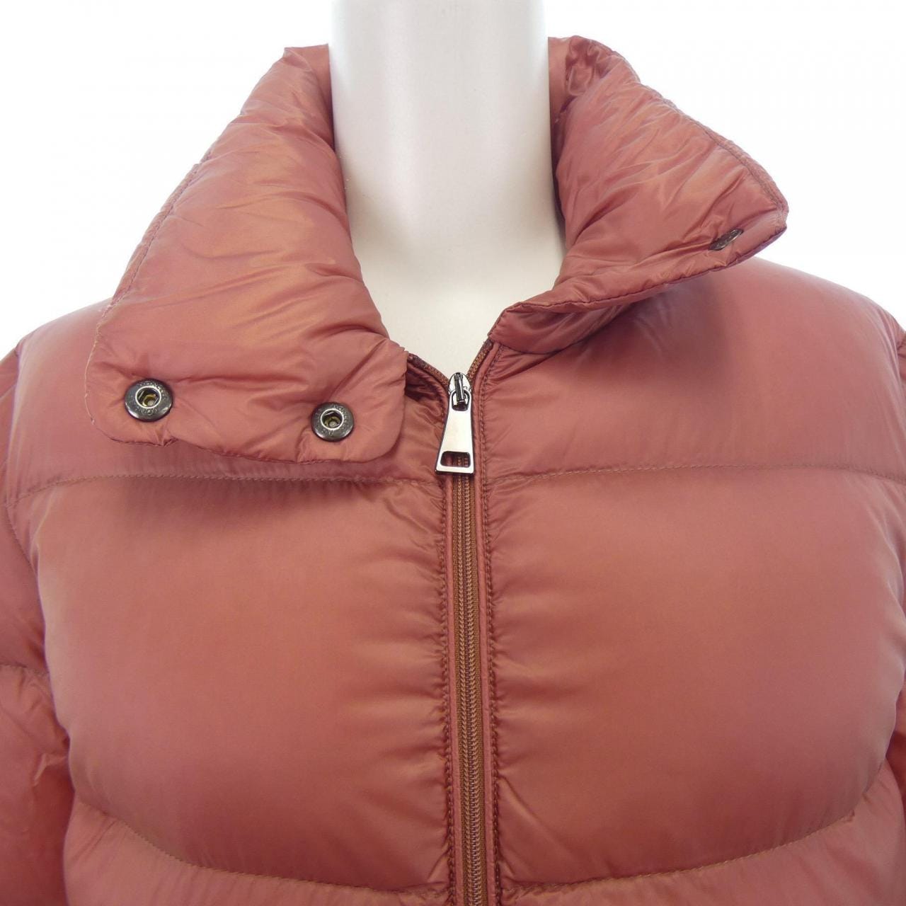 モンクレール MONCLER ダウンジャケット