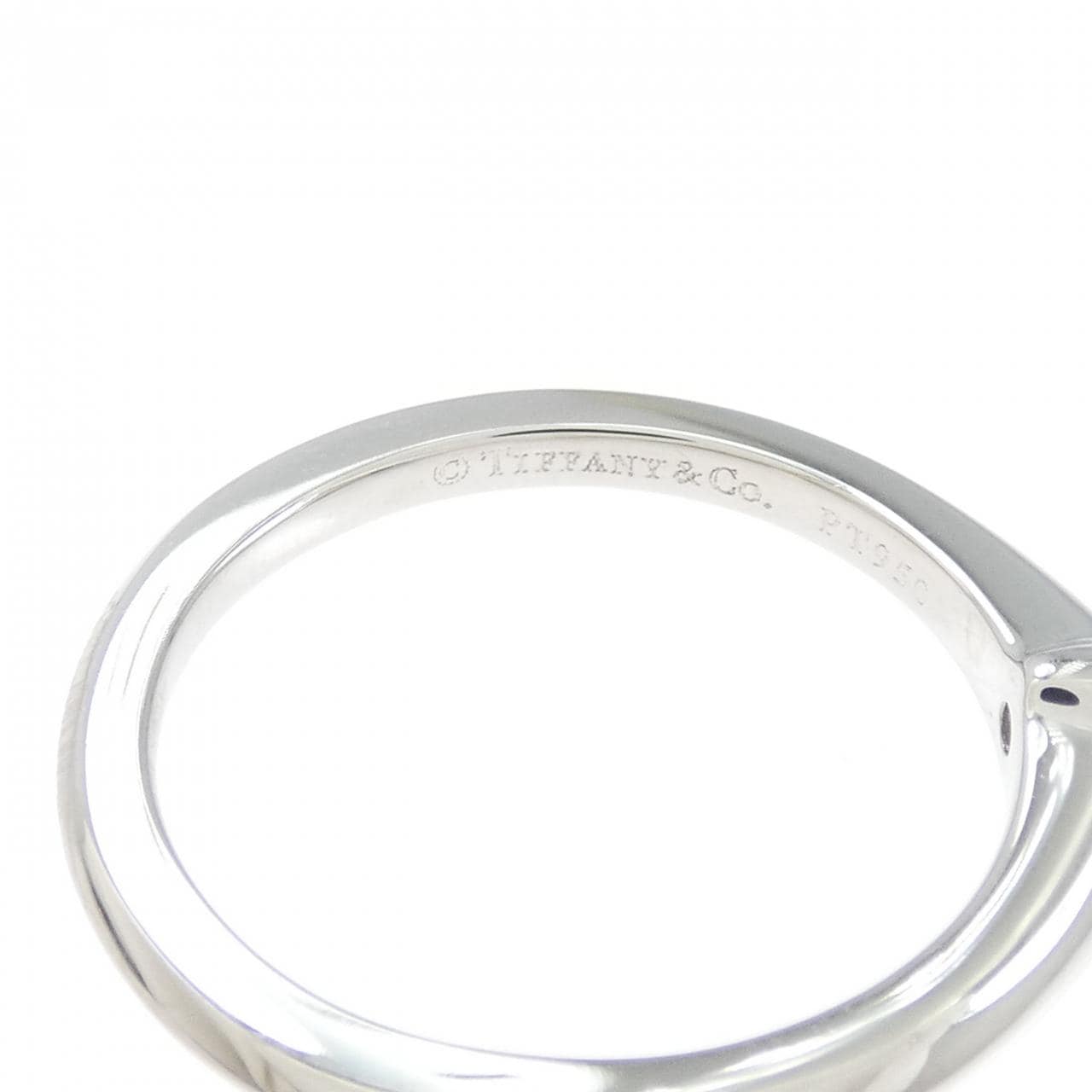 ティファニー クラシックソリティア リング 0.23CT F VS1 3EXT