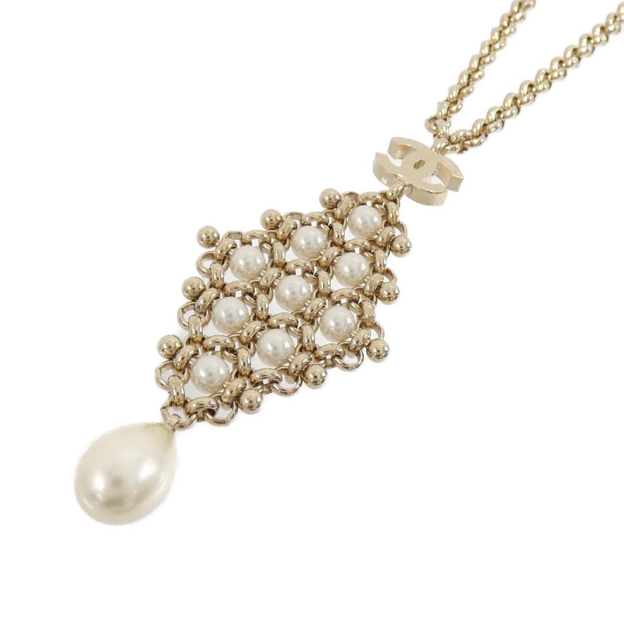 CHANEL necklace