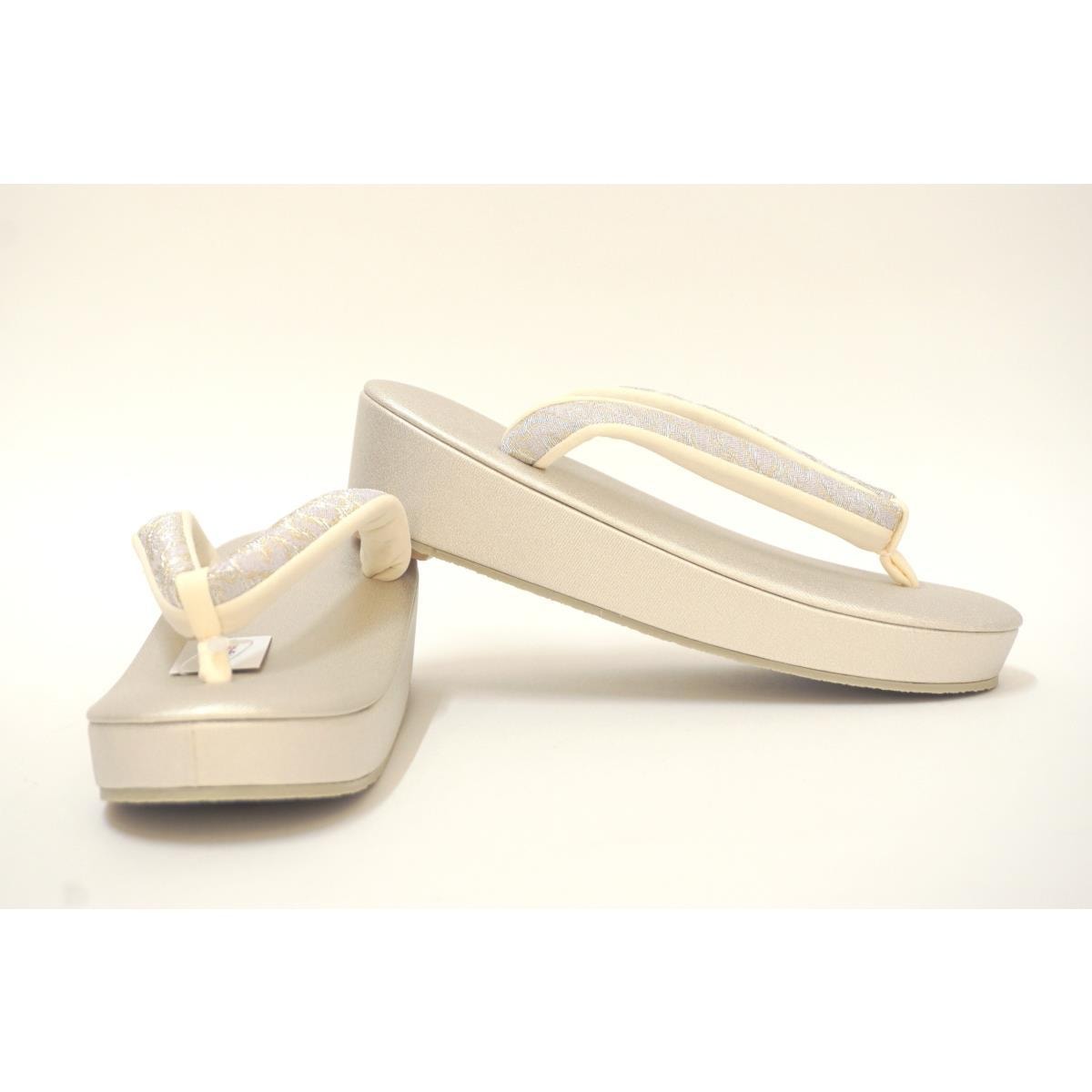 【新品】女草履　Ｍサイズ