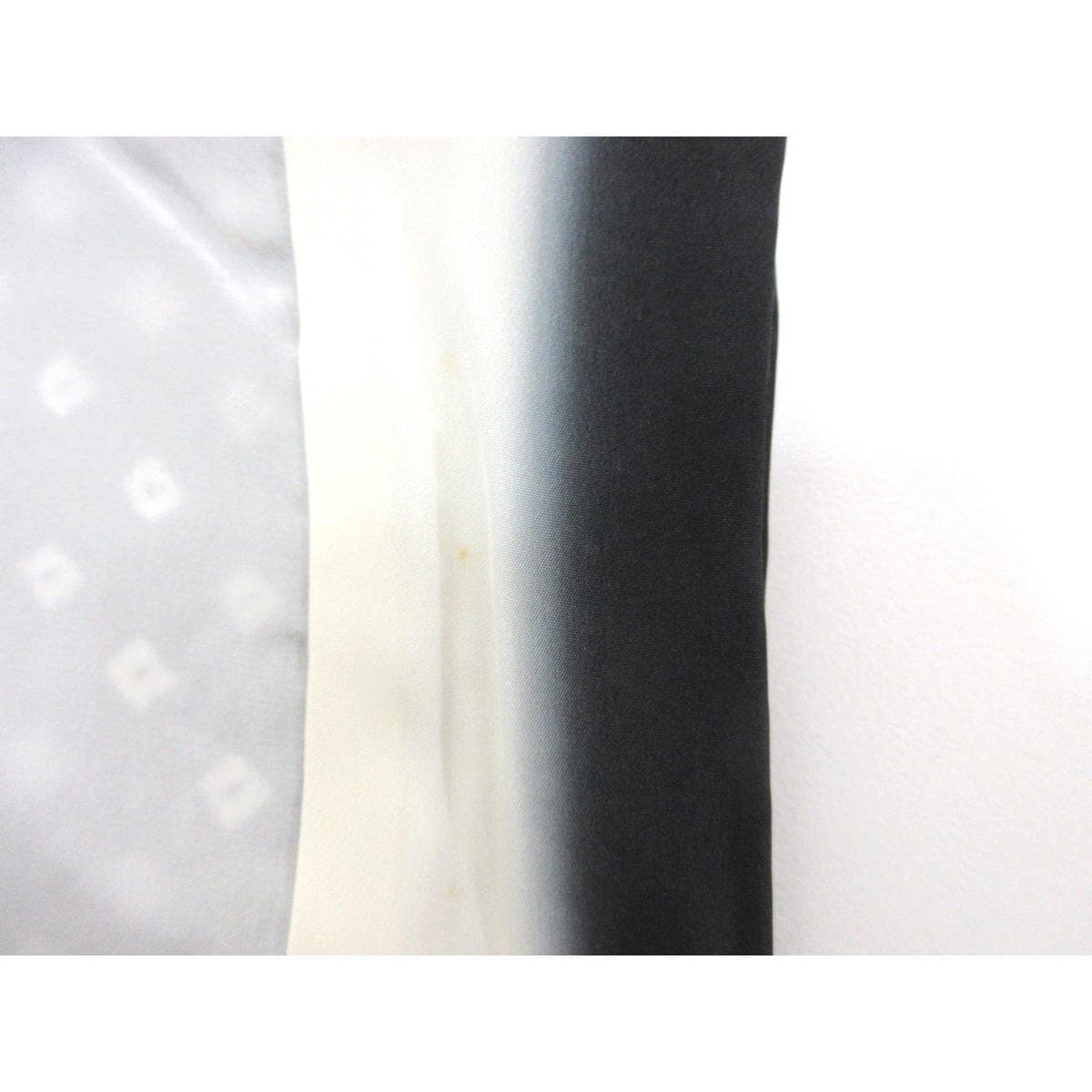 訪問着　絞り加工