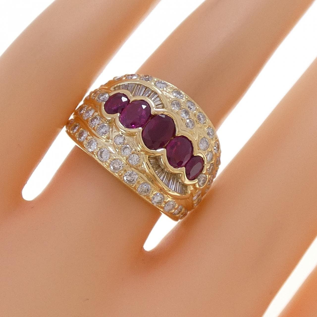 K18YG ルビー リング 1.37CT