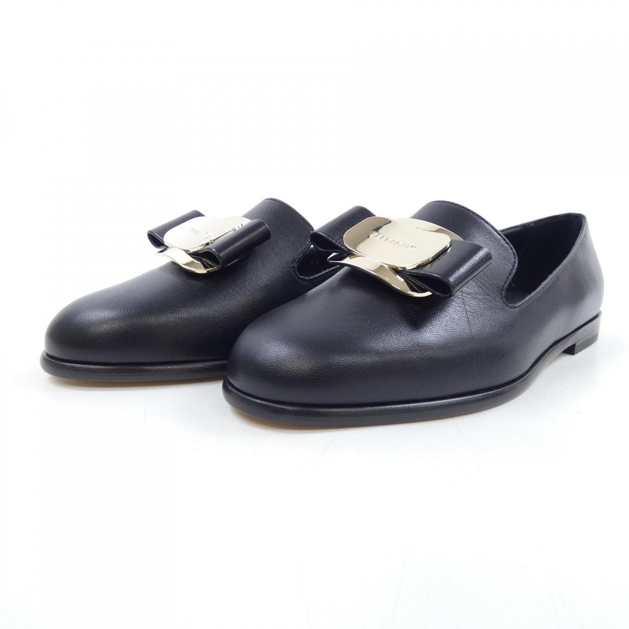 FERRAGAMO鞋
