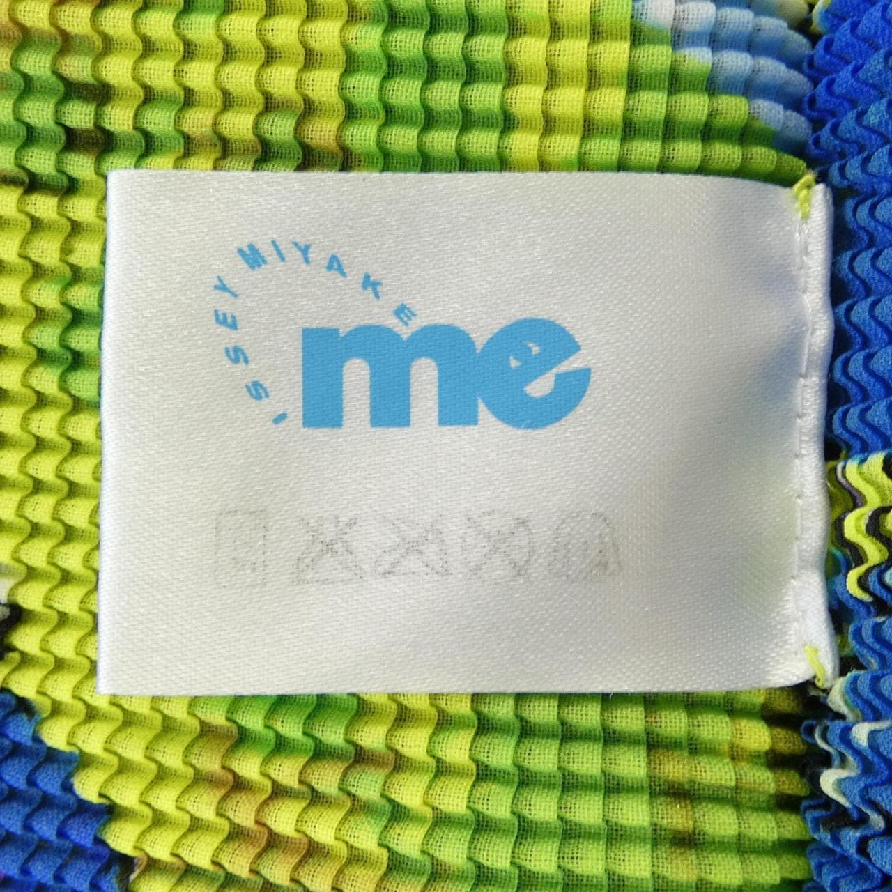 ミーイッセイミヤケ me ISSEY MIYAKE M181FK425 トップス