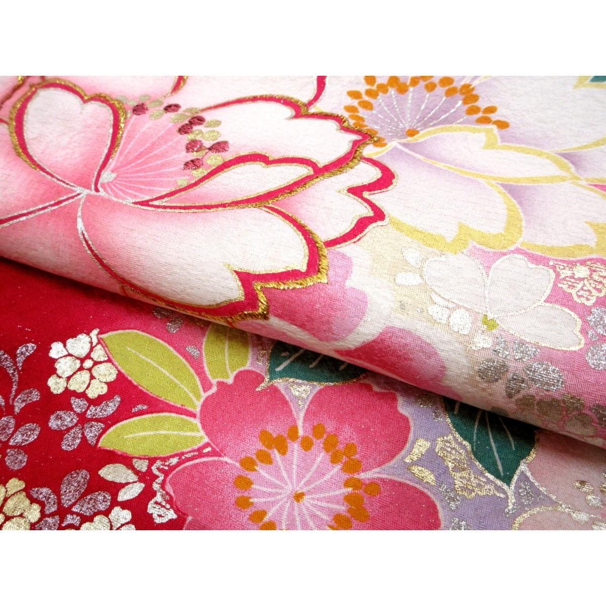 振袖　友禅金彩加工　刺繍入り　ボカシ染
