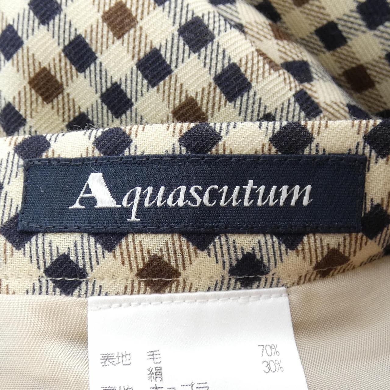 アクアスキュータム Aquascutum スカート