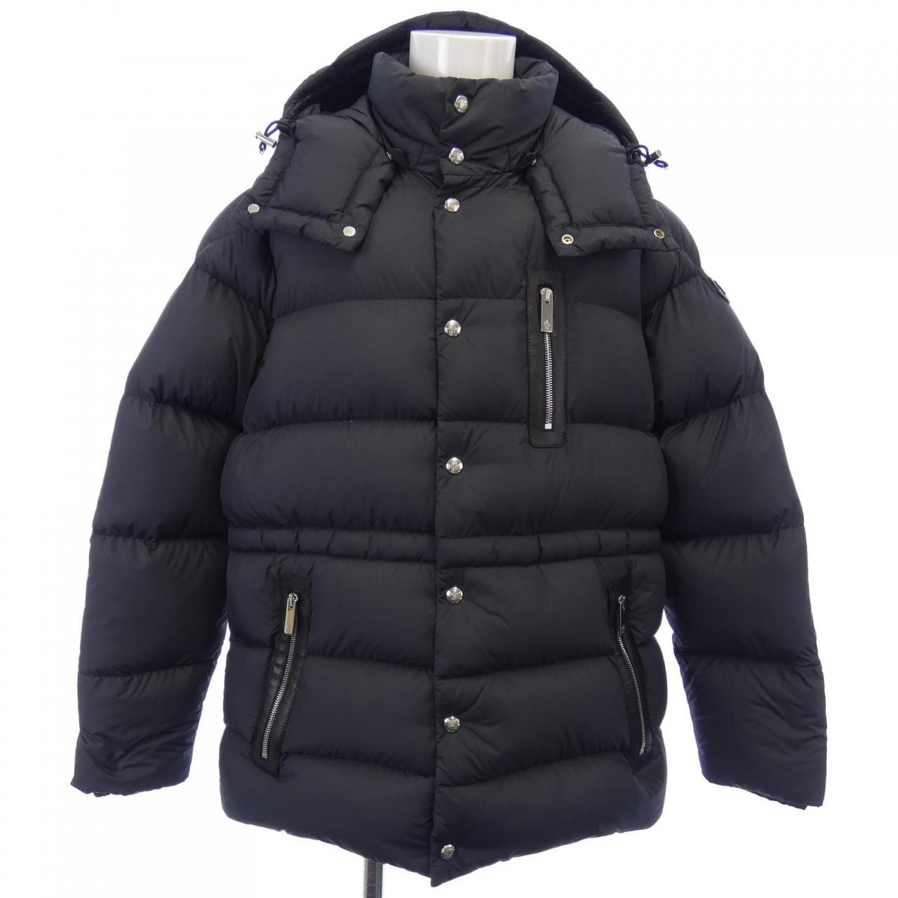 モンクレール MONCLER ダウンジャケット