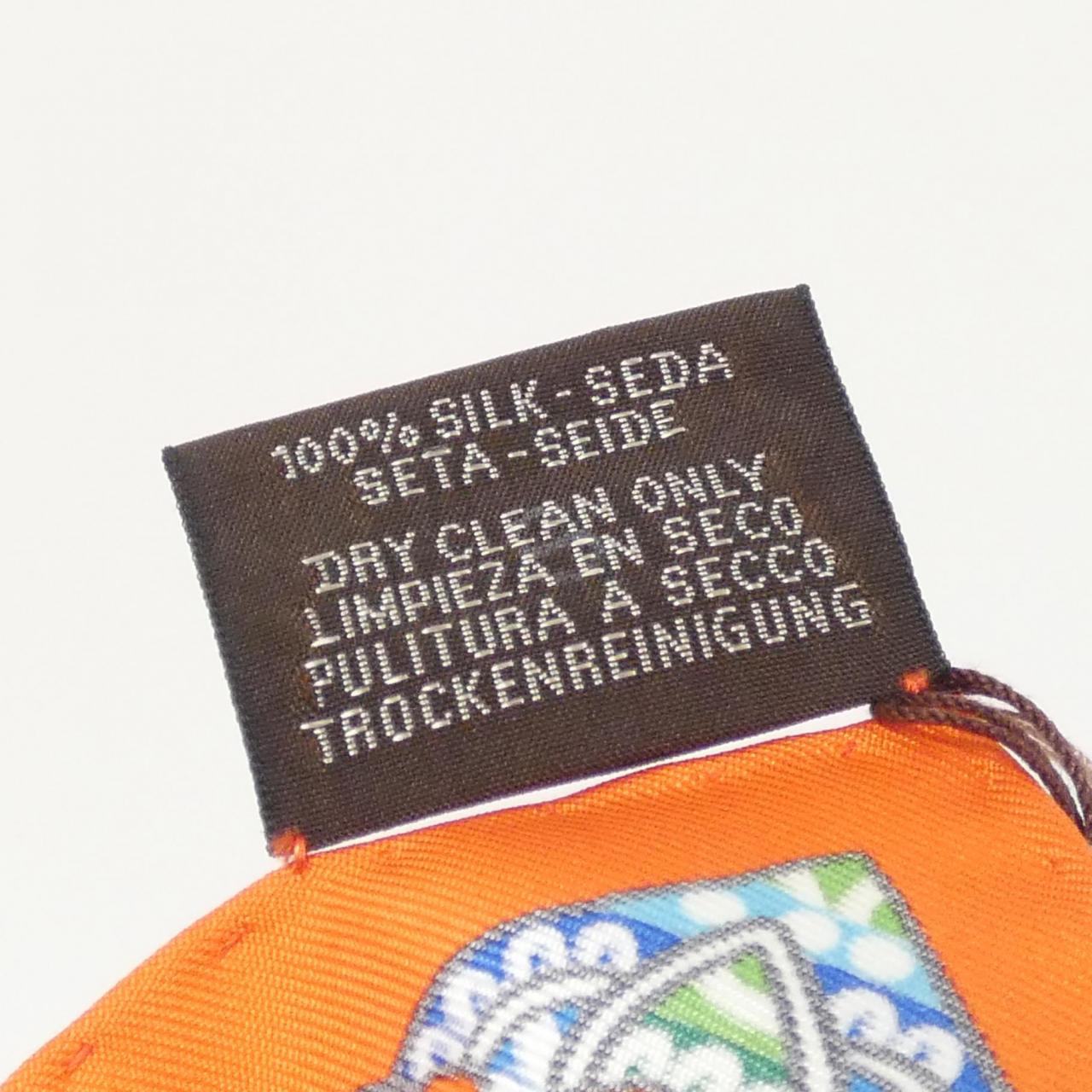 HERMES LALEGENDE DE LA FORET Carre Scarf