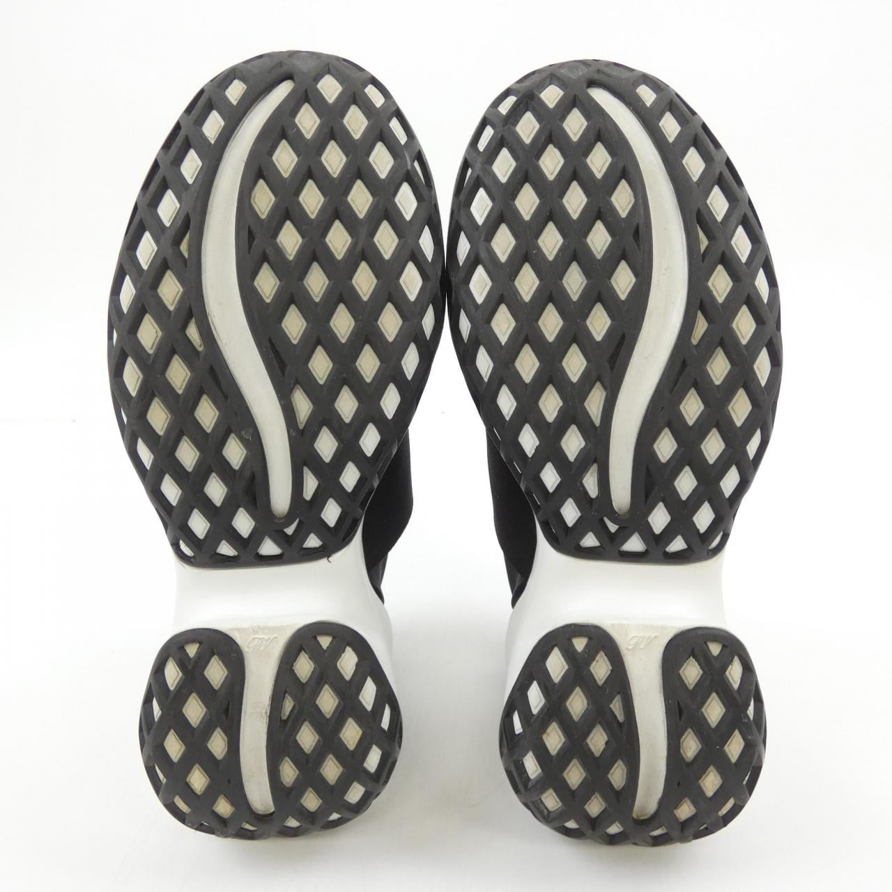 ロジェヴィヴィエ ROGER VIVIER ヴィヴ ラン スニーカー