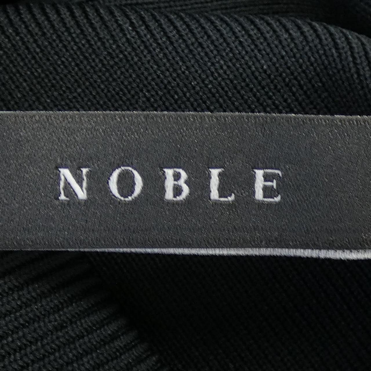 ノーブル Noble トップス