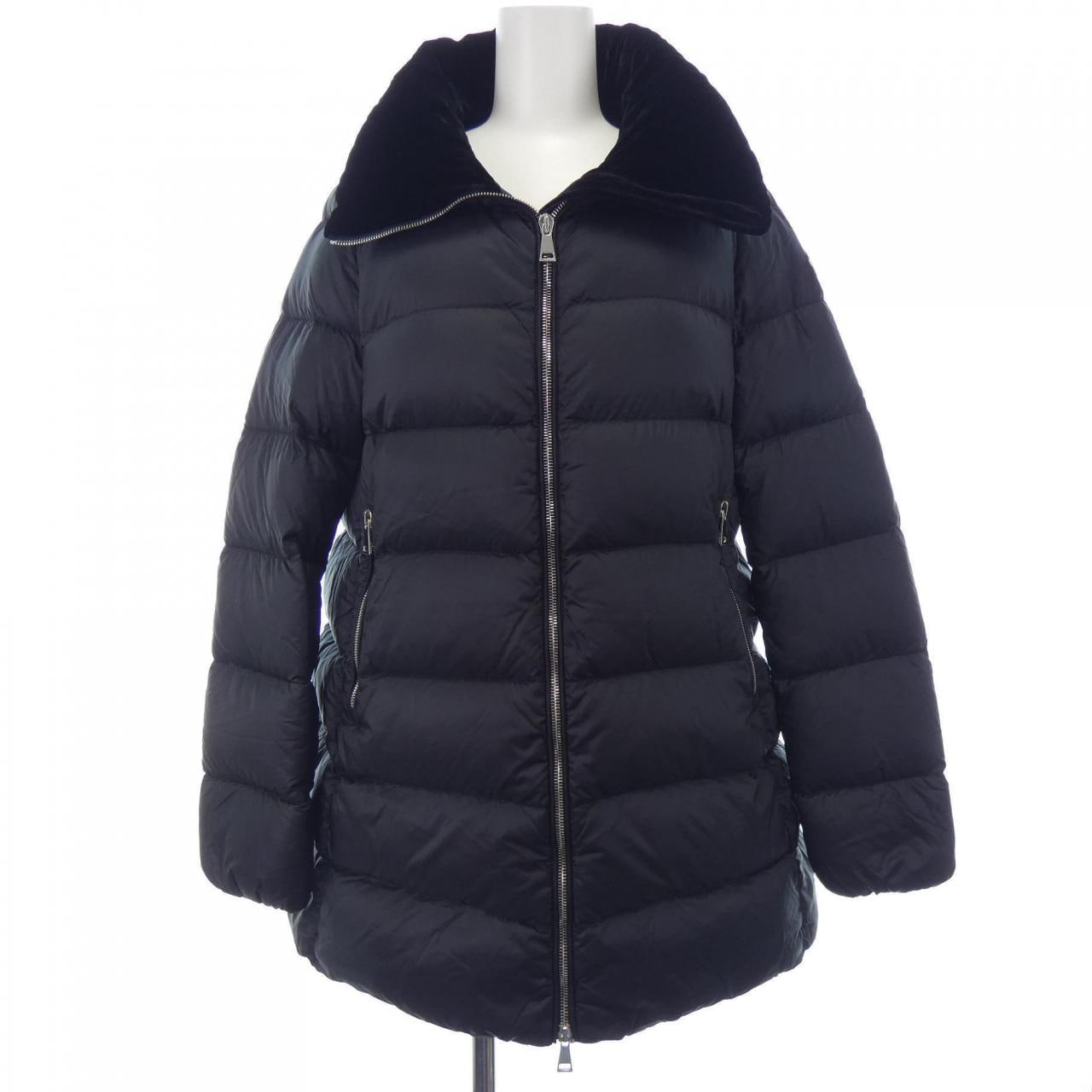 モンクレール MONCLER ダウンジャケット