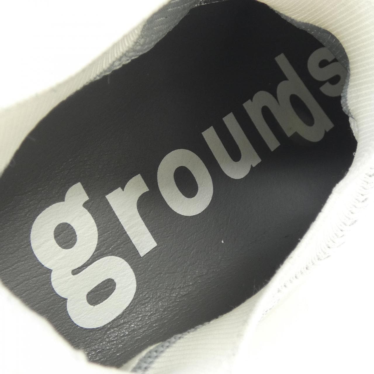 GROUNDS スニーカー