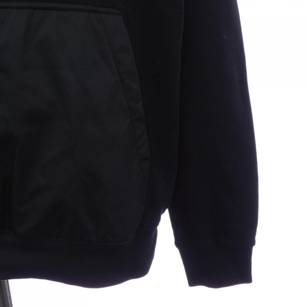 プラダ PRADA トライアングルロゴ UJL45B SOOO 11CC パーカー