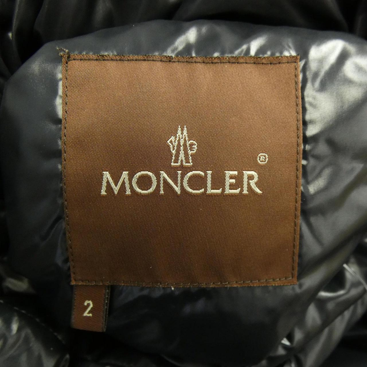 モンクレール MONCLER 41305-50 ダウンジャケット