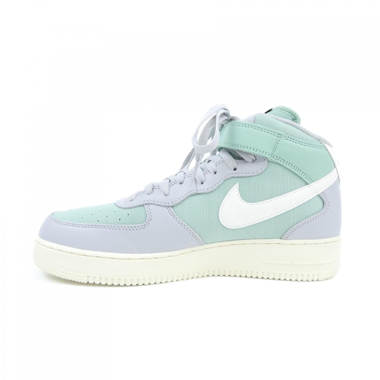 ナイキ NIKE スニーカー