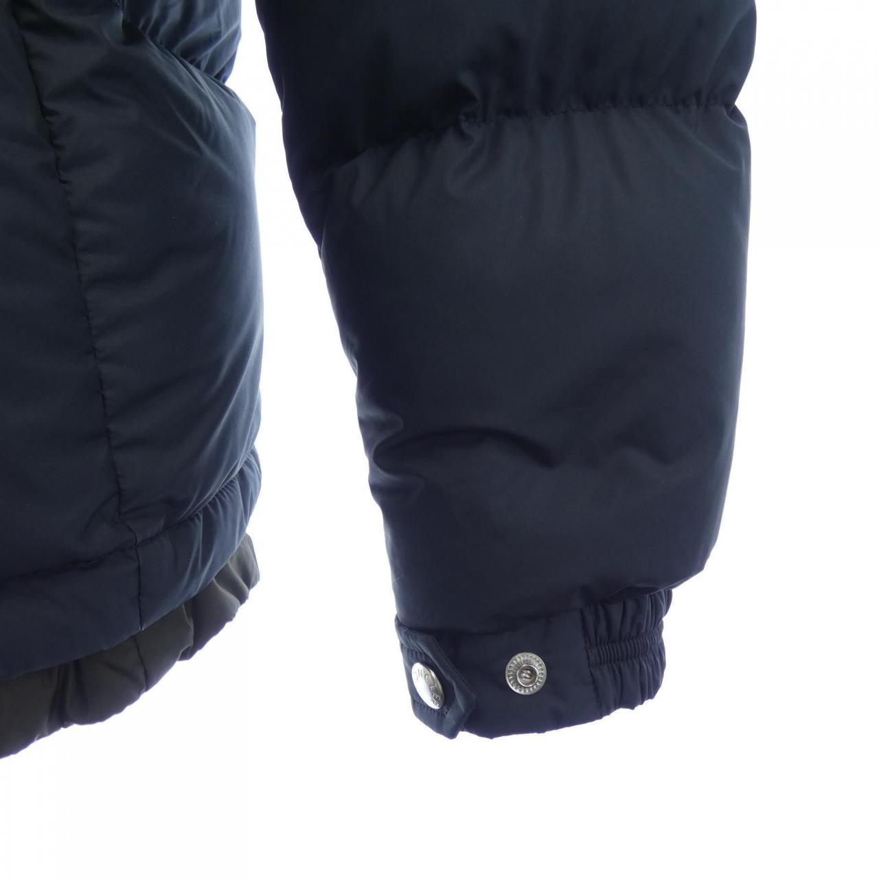 モンクレール MONCLER ダウンジャケット