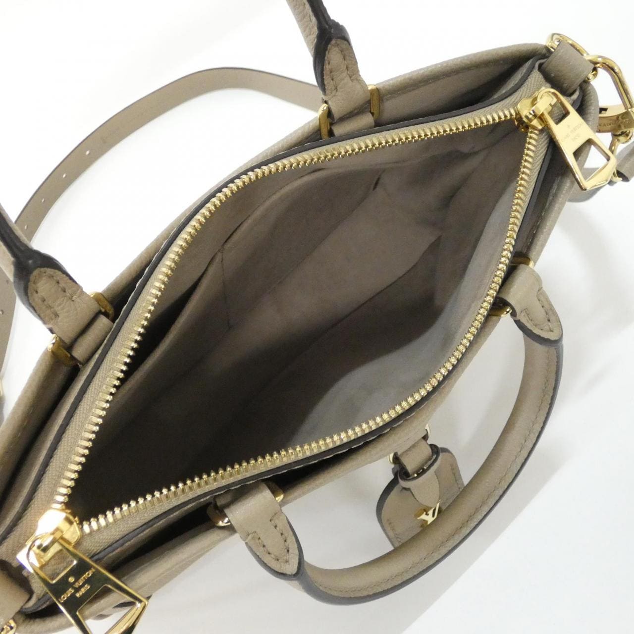 ルイヴィトン バイカラー モノグラム アンプラント トリアノン PM M46585 バッグ