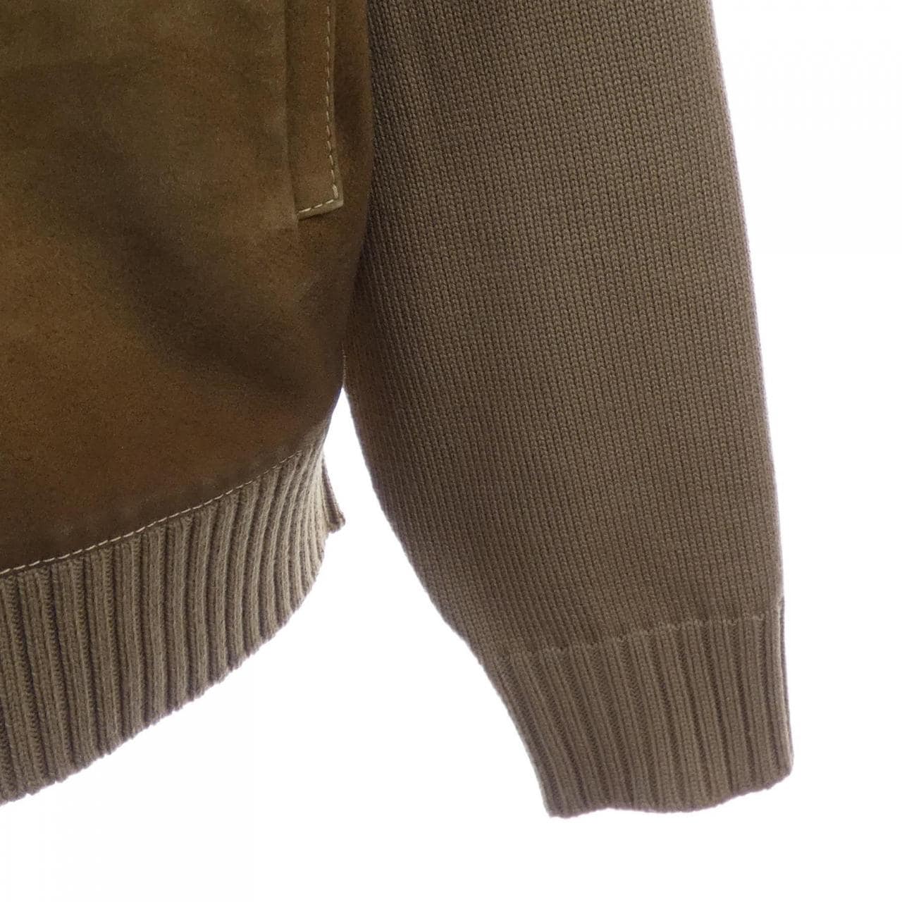 ミュウミュウ MIU MIU MIU MIU ロゴ MMJ150 SOOO 177Q ジャケット