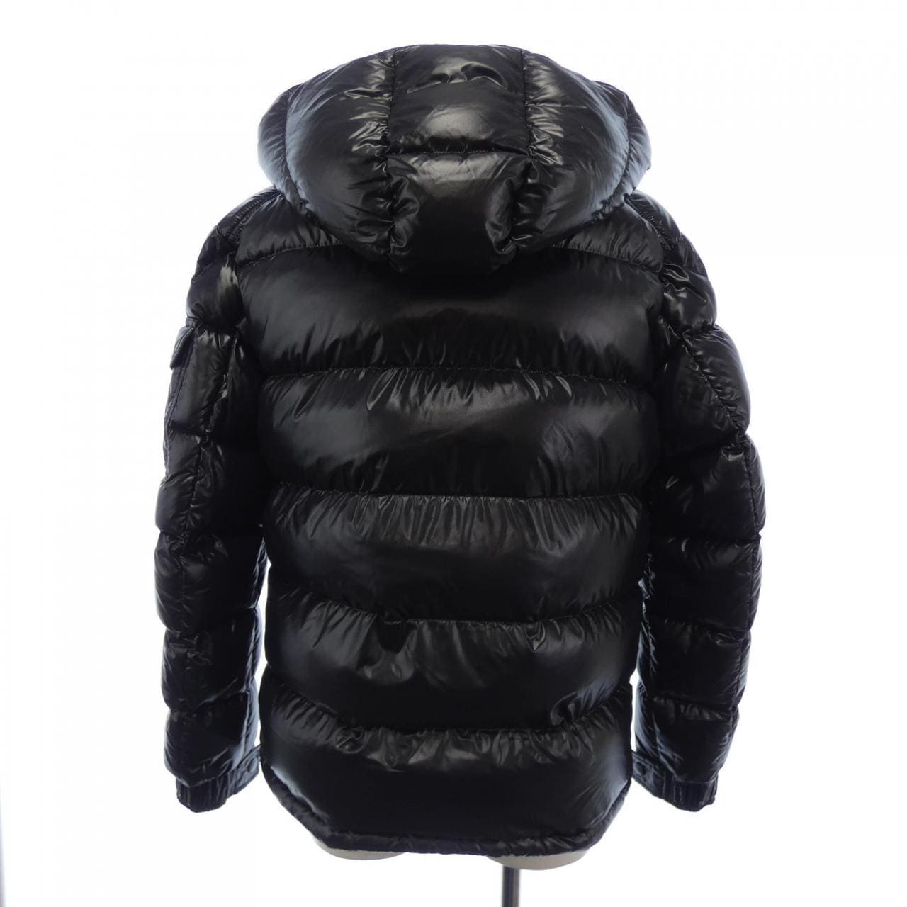 モンクレール MONCLER ダウンジャケット