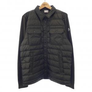 モンクレール MONCLER ダウンジャケット