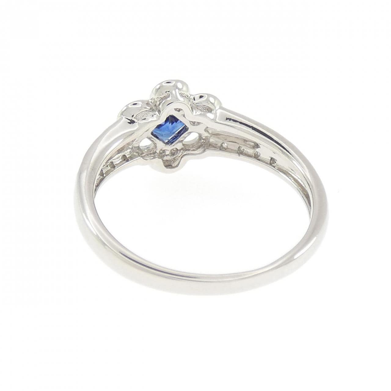 PT900 フラワー サファイヤ リング 0.37CT