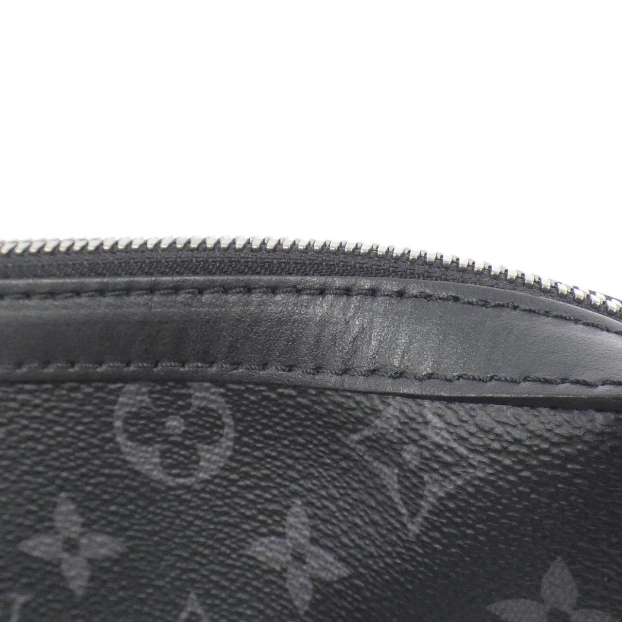 LOUIS VUITTON Monogram Eclipse Reverse Trio 邮差包 M69443 单肩包